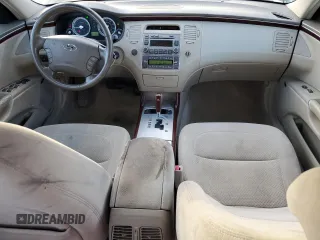 2007 Hyundai Azera SE z VIN KMHFC46F97A186299, wystawiony jako Copart lot #85229034 z przebiegiem 112 180 mil mil oraz Nie do naprawy • Non repairable. Historia ofert i sprzedaży dostępna na DreamBid. Obrazek 8.