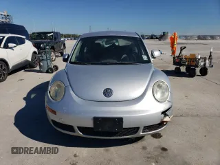 2007 Volkswagen New Beetle Coupe with VIN 3VWEW31C57M509066, listed as a Copart auction lot 81093464 with 74,292 mi miles and Clean Title. Bid and sale history available at carsss.com. Image 5.