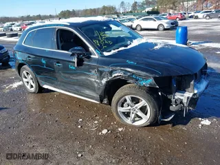2021 Audi Q5 Premium with VIN WA1AAAFY1M2055212, listed as a IAAI auction lot 41347267 with 51,127 mi miles. Bid and sale history available at carsss.com. Image 1.