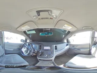 2018 Toyota Sienna LE Auto Access Seat с VIN 5TDKZ3DC1JS934414, выставлен на аукционе Copart как лот 52194615 с пробегом 130 058 миль миль и Списание • Salvage title. История ставок и продаж доступна на DreamBid. Изображение 14.