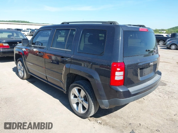 2014 Jeep Patriot Latitude with VIN 1C4NJPFB5ED624378, listed as a IAAI auction lot 42195410 with 234,059 mi miles and . Bid and sale history available at carsss.com. Image 3.