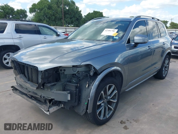 2018 Volvo XC90 Momentum with VIN YV4A22PK6J1212864, listed as a IAAI auction lot 42481788 with 83,383 mi miles and . Bid and sale history available at DreamBid. Image 20.