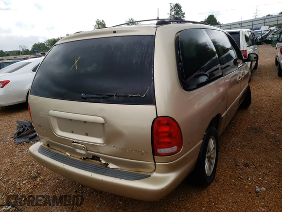 2000 Chrysler Town & Country LXi with VIN 1C4GP54L8YB707259, listed as a Copart auction lot 66407674 with 0 mi miles and Non Repairable. Bid and sale history available at carsss.com. Image 4.