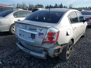 2011 Nissan Sentra 2.0 SR with VIN 3N1AB6AP7BL632841, listed as a IAAI auction lot 41372730 with 184,348 mi miles. Bid and sale history available at carsss.com. Image 4.