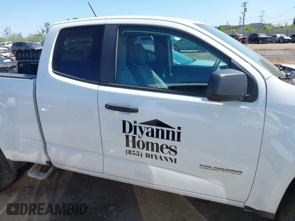 2018 Chevrolet Colorado 2WD Work Truck z VIN 1GCHSBEA8J1149178, wystawiony jako IAAI lot #42201189 z przebiegiem 128 046 mil mil oraz . Historia ofert i sprzedaży dostępna na DreamBid. Obrazek 14.