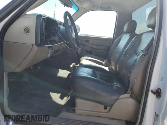 2004 Chevrolet Silverado 1500 Work Truck with VIN 1GCEC14X64Z229262, listed as a Copart auction lot 44209585 with 279,351 mi miles and Salvage Title. Bid and sale history available at carsss.com. Image 7.