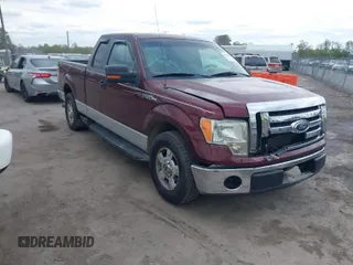 2009 Ford F-150 STX with VIN 1FTRX12879FA06318, listed as a IAAI auction lot 41975883 with 225,215 mi miles. Bid and sale history available at carsss.com. Image 1.