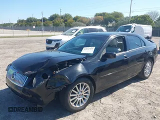 2009 Mercury Milan Premier with VIN 3MEHM08Z09R631997, listed as a IAAI auction lot 42042421 with 211,933 mi miles. Bid and sale history available at carsss.com. Image 2.