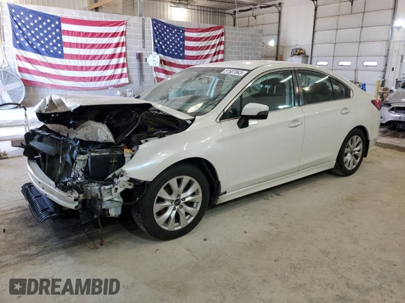 2015 Subaru Legacy 2.5i Premium with VIN 4S3BNBF69F3068533, listed as a Copart auction lot 51507843 with 185,033 mi miles. Bid and sale history available at carsss.com. Image 1.