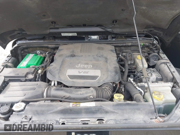 2014 Jeep Wrangler Unlimited Sahara with VIN 1C4HJWEG8EL292835, listed as a IAAI auction lot 42705672 with 176,769 mi miles and . Bid and sale history available at DreamBid. Image 10.
