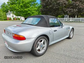 1996 BMW 3 Series Z3 1.9 z VIN 4USCH7324TLB74164, wystawiony jako Copart lot #57779285 z przebiegiem 148 850 mil mil oraz Czysty tytuł • Clean title. Historia ofert i sprzedaży dostępna na DreamBid. Obrazek 3.