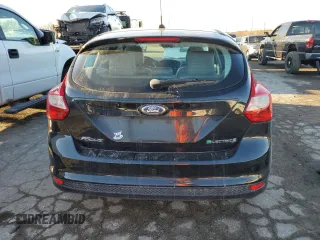 2013 Ford Focus Electric z VIN 1FADP3R44DL378627, wystawiony jako Copart lot #83787714 z przebiegiem 49 803 mil mil oraz Tytuł czysty. Historia ofert i sprzedaży dostępna na DreamBid. Obrazek 6.