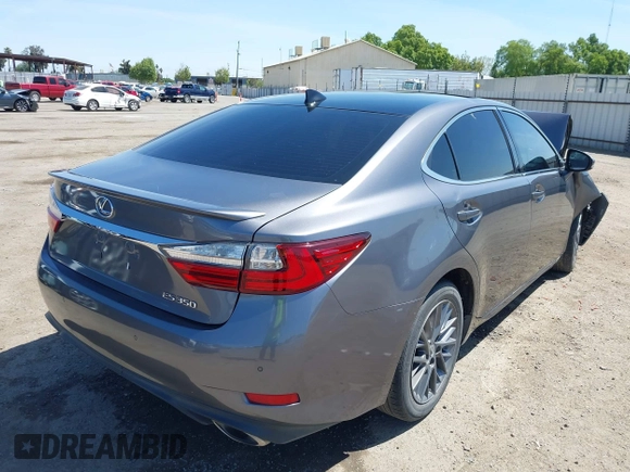 2018 Lexus ES with VIN 58ABK1GG1JU093377, listed as a IAAI auction lot 41980562 with 94,484 mi miles. Bid and sale history available at carsss.com. Image 4.