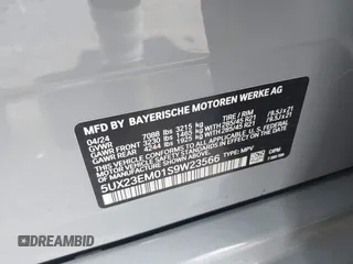 2025 BMW X7 xDrive40i z VIN 5UX23EM01S9W23566, wystawiony jako IAAI lot #41490415 z przebiegiem 8 144 mil mil oraz . Historia ofert i sprzedaży dostępna na DreamBid. Obrazek 9.