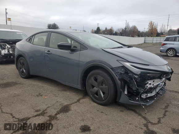 2024 Toyota Prius LE with VIN JTDACAAU4R3022601, listed as a Copart auction lot 82591044 with 9,798 mi miles and Salvage Title. Bid and sale history available at carsss.com. Image 4.
