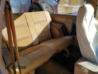 1988 Chevrolet Blazer z VIN 1GNCS18R1J0106286, wystawiony jako Copart lot #76802554 z przebiegiem 190 360 mil mil oraz Szkoda całkowita • Salvage title. Historia ofert i sprzedaży dostępna na DreamBid. Obrazek 11.