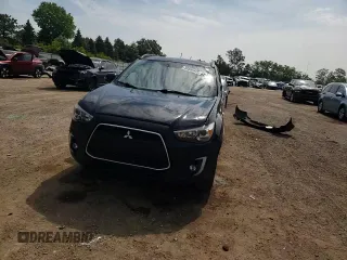 2015 Mitsubishi Outlander GT with VIN 4A4AR4AW3FE025256, listed as a Copart auction lot 59596475 with 110,952 mi miles and Salvage title. Bid and sale history available at DreamBid. Image 14.