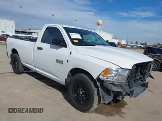 2017 Ram 1500 Tradesman z VIN 3C6JR6DG9HG654689, wystawiony jako IAAI lot #41352489 z przebiegiem 47 653 mil mil oraz . Historia ofert i sprzedaży dostępna na DreamBid. Obrazek 1.