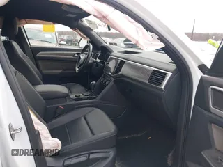 2022 Volkswagen Atlas SE с VIN 1V2HE2CA9NC221542, выставлен на аукционе IAAI как лот 41088516 с пробегом 26 124 миль миль и . История ставок и продаж доступна на DreamBid. Изображение 5.