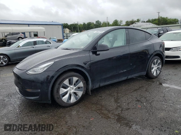 2022 Tesla Model Y Long Range z VIN 7SAYGDEE0NF327147, wystawiony jako Copart lot #58422885 z przebiegiem 39 021 mil mil oraz Szkody całkowita. Historia ofert i sprzedaży dostępna na DreamBid. Obrazek 1.
