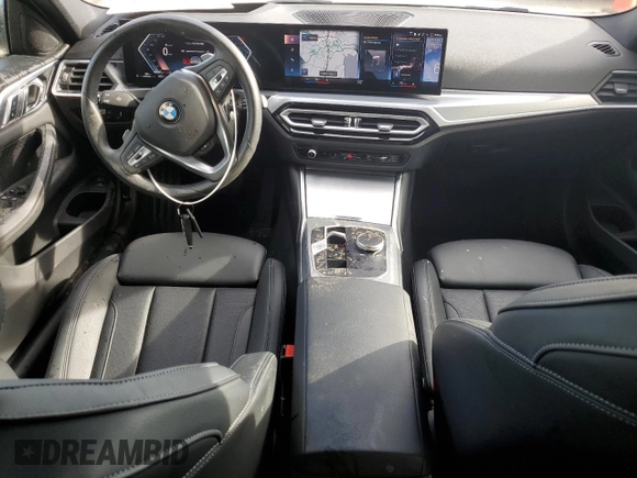 2024 BMW 4 Series 430i z VIN WBA53AP00RCR73980, wystawiony jako Copart lot #53991615 z przebiegiem 24 375 mil mil oraz Szkoda całkowita • Salvage title. Historia ofert i sprzedaży dostępna na DreamBid. Obrazek 8.
