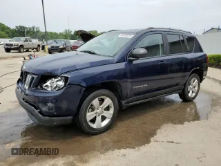 2017 Jeep Compass Sport z VIN 1C4NJDBB7HD133674, wystawiony jako Copart lot #60250915 z przebiegiem 82 840 mil mil oraz Szkoda całkowita • Salvage title. Historia ofert i sprzedaży dostępna na DreamBid. Obrazek 1.