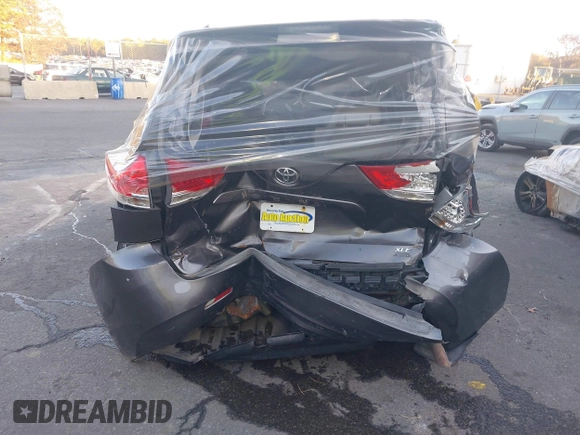 2012 Toyota Sienna XLE with VIN 5TDDK3DC6CS040442, listed as a IAAI auction lot 40899461 with 174,738 mi miles and . Bid and sale history available at DreamBid. Image 16.