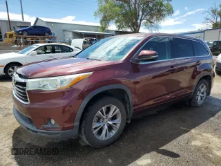 2015 Toyota Highlander LE z VIN 5TDBKRFH1FS086557, wystawiony jako Copart lot #57168085 z przebiegiem 65 807 mil mil oraz Szkoda całkowita • Salvage title. Historia ofert i sprzedaży dostępna na DreamBid. Obrazek 1.