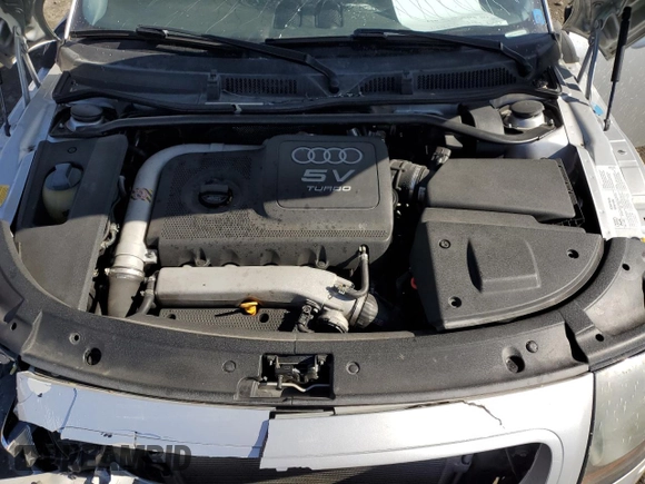2001 Audi TT z VIN TRUWT28N411030021, wystawiony jako Copart lot #48435505 z przebiegiem 136 441 mil mil oraz Szkoda całkowita • Salvage title. Historia ofert i sprzedaży dostępna na DreamBid. Obrazek 11.