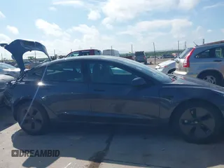 2023 Tesla Model 3 с VIN 5YJ3E1EA5PF696436, выставлен на аукционе IAAI как лот 42099142 с пробегом 17 054 миль миль и . История ставок и продаж доступна на DreamBid. Изображение 13.