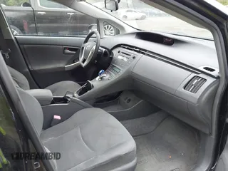 2010 Toyota Prius II with VIN JTDKN3DU5A0002787, listed as a IAAI auction lot 42220951 with 291,657 mi miles and . Bid and sale history available at DreamBid. Image 5.