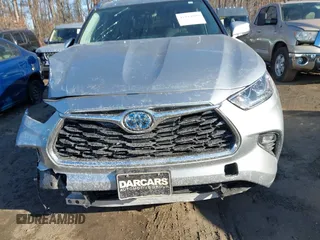 2023 Toyota Highlander Hybrid Limited with VIN 5TDXBRCH8PS122997, listed as a IAAI auction lot 41410080 with 29,647 mi miles and . Bid and sale history available at DreamBid. Image 12.