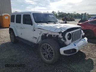 2022 Jeep Wrangler Unlimited Sahara z VIN 1C4JJXP60NW172103, wystawiony jako Copart lot #60396415 z przebiegiem 29 960 mil mil oraz Szkoda całkowita • Salvage title. Historia ofert i sprzedaży dostępna na DreamBid. Obrazek 4.