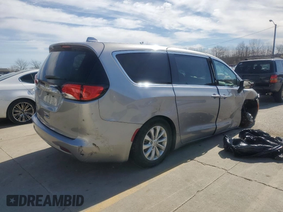 2017 Chrysler Pacifica Touring with VIN 2C4RC1DG2HR676477, listed as a Copart auction lot 49493855 with 35,482 mi miles and Salvage Title. Bid and sale history available at DreamBid. Image 3.