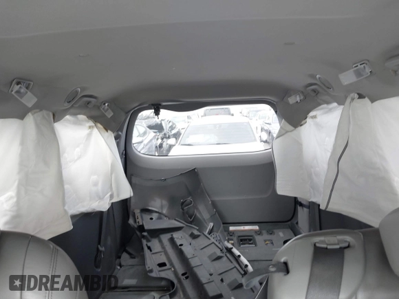 2015 Toyota Sienna XLE with VIN 5TDYK3DC6FS660410, listed as a IAAI auction lot 41801496 with 81,755 mi miles. Bid and sale history available at carsss.com. Image 21.
