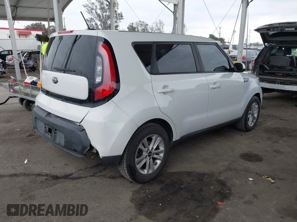 2016 Kia Soul z VIN KNDJN2A22G7318804, wystawiony jako IAAI lot #41860656 z przebiegiem 115 089 mil mil oraz . Historia ofert i sprzedaży dostępna na DreamBid. Obrazek 4.