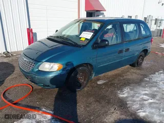 2001 Chrysler Voyager with VIN 1C4GJ25B01B218110, listed as a IAAI auction lot 41291419 with 225,145 mi miles. Bid and sale history available at carsss.com. Image 2.