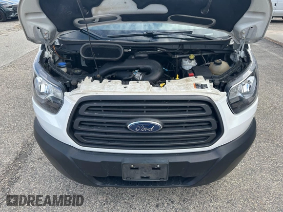 2018 Ford Transit Passenger XL z VIN 1FBZX2CM1JKA87141, wystawiony jako Copart lot #62780235 z przebiegiem 210 850 mil mil oraz Czysty tytuł • Clean title. Historia ofert i sprzedaży dostępna na DreamBid. Obrazek 7.