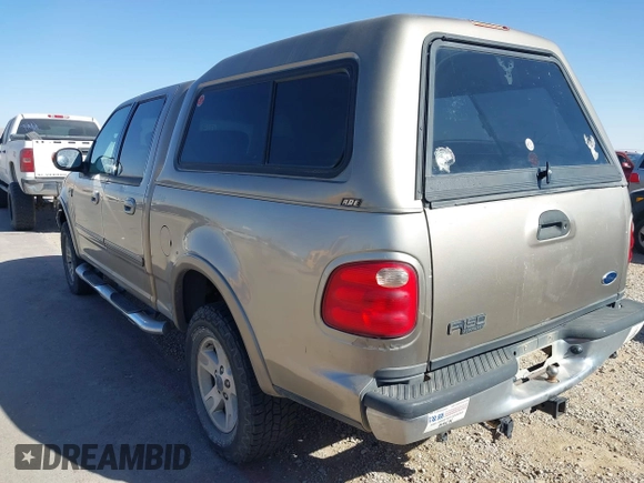 2002 Ford F-150 XLT with VIN 1FTRW08L62KC96671, listed as a IAAI auction lot 41832195 with 355,650 mi miles. Bid and sale history available at carsss.com. Image 3.