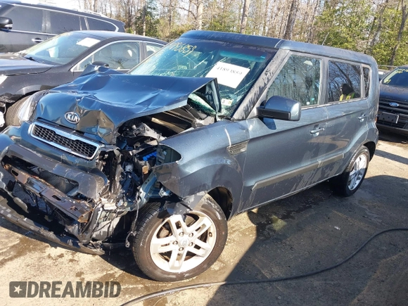 2011 Kia Soul + with VIN KNDJT2A20B7240358, listed as a IAAI auction lot 41890859 with 113,773 mi miles. Bid and sale history available at carsss.com. Image 17.
