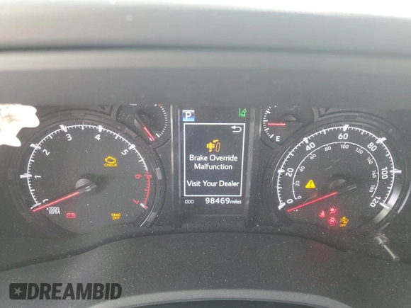 2021 Toyota 4Runner SR5 with VIN JTEMU5JR9M5895976, listed as a Copart auction lot 54110465 with 98,469 mi miles and Salvage title. Bid and sale history available at DreamBid. Image 9.