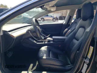 2019 Tesla Model 3 Mid Range z VIN 5YJ3E1EA6KF306887, wystawiony jako Copart lot #52401625 z przebiegiem 105 948 mil mil oraz Szkody całkowita. Historia ofert i sprzedaży dostępna na DreamBid. Obrazek 7.