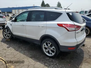 2015 Ford Escape Titanium с VIN 1FMCU9J95FUC87156, выставлен на аукционе Copart как лот 60097165 с пробегом 111 275 миль миль и Списание • Salvage title. История ставок и продаж доступна на DreamBid. Изображение 2.