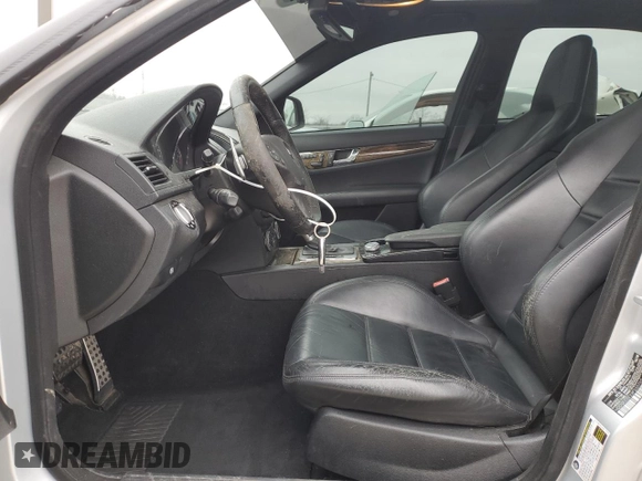 2009 Mercedes-Benz C 63 AMG with VIN WDDGF77X29F200760, listed as a Copart auction lot 42712085 with 190,527 mi miles and Salvage Title. Bid and sale history available at DreamBid. Image 7.