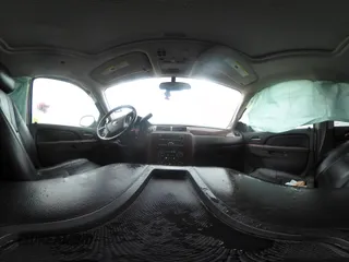 2010 Chevrolet Suburban LT z VIN 1GNUKJE32AR274468, wystawiony jako IAAI lot #42097027 z przebiegiem 257 180 mil mil oraz . Historia ofert i sprzedaży dostępna na DreamBid. Obrazek 18.