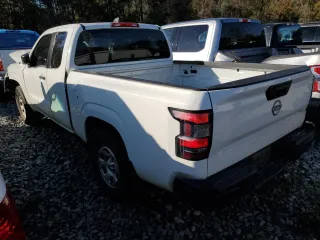 2022 Nissan Frontier S with VIN 1N6ED1CL3NN689562, listed as a Copart auction lot 82931834 with 90,507 mi miles and Salvage Title. Bid and sale history available at carsss.com. Image 2.