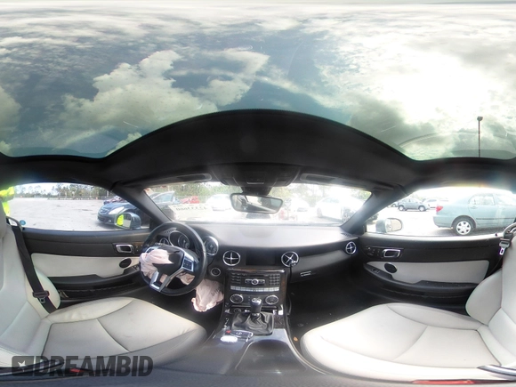 2015 Mercedes-Benz SLK 250 z VIN WDDPK4HA2FF099896, wystawiony jako IAAI lot #42333660 z przebiegiem 58 892 mil mil oraz . Historia ofert i sprzedaży dostępna na DreamBid. Obrazek 18.
