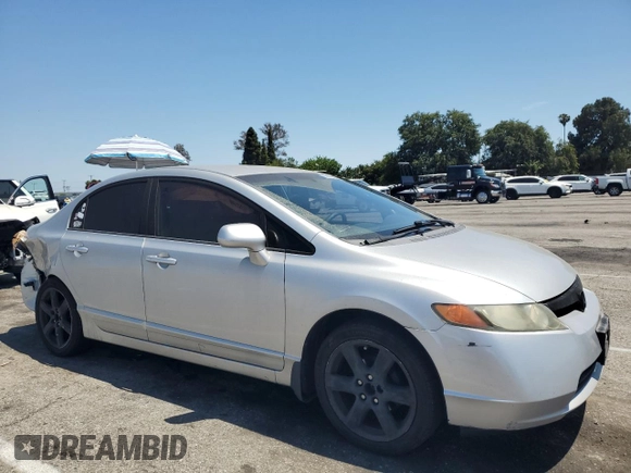 2008 Honda Civic LX z VIN 1HGFA16588L044582, wystawiony jako Copart lot #58868885 z przebiegiem 184 677 mil mil oraz Szkoda całkowita • Salvage title. Historia ofert i sprzedaży dostępna na DreamBid. Obrazek 4.