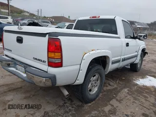 1999 Chevrolet Silverado 1500 LS with VIN 1GCEK14T2XZ125789, listed as a IAAI auction lot 40958507 with 178,496 mi miles. Bid and sale history available at carsss.com. Image 4.