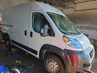 2019 Ram ProMaster Cargo with VIN 3C6TRVBG9KE550132, listed as a IAAI auction lot 42058786 with 84,870 mi miles and . Bid and sale history available at carsss.com. Image 1.
